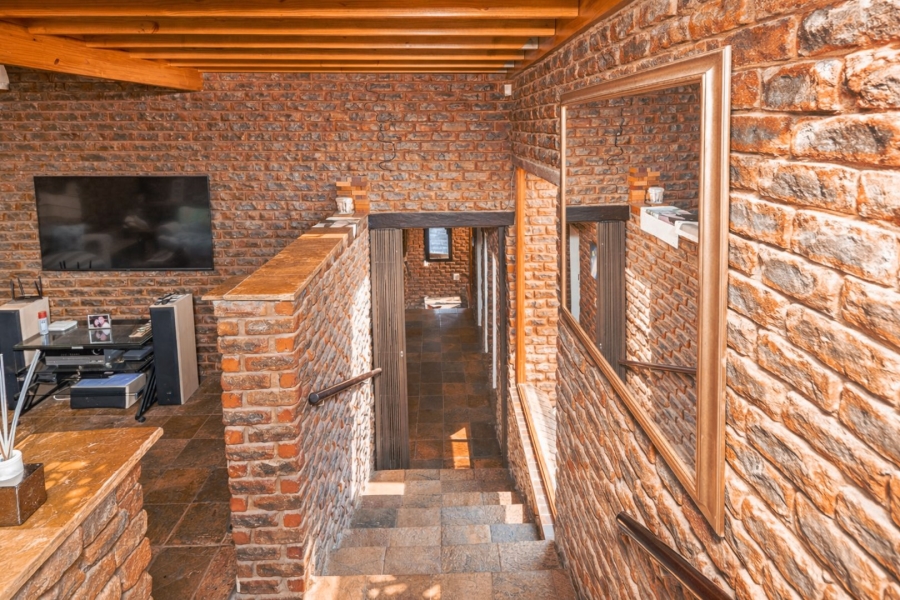 3 Bedroom Property for Sale in Meerhof North West
